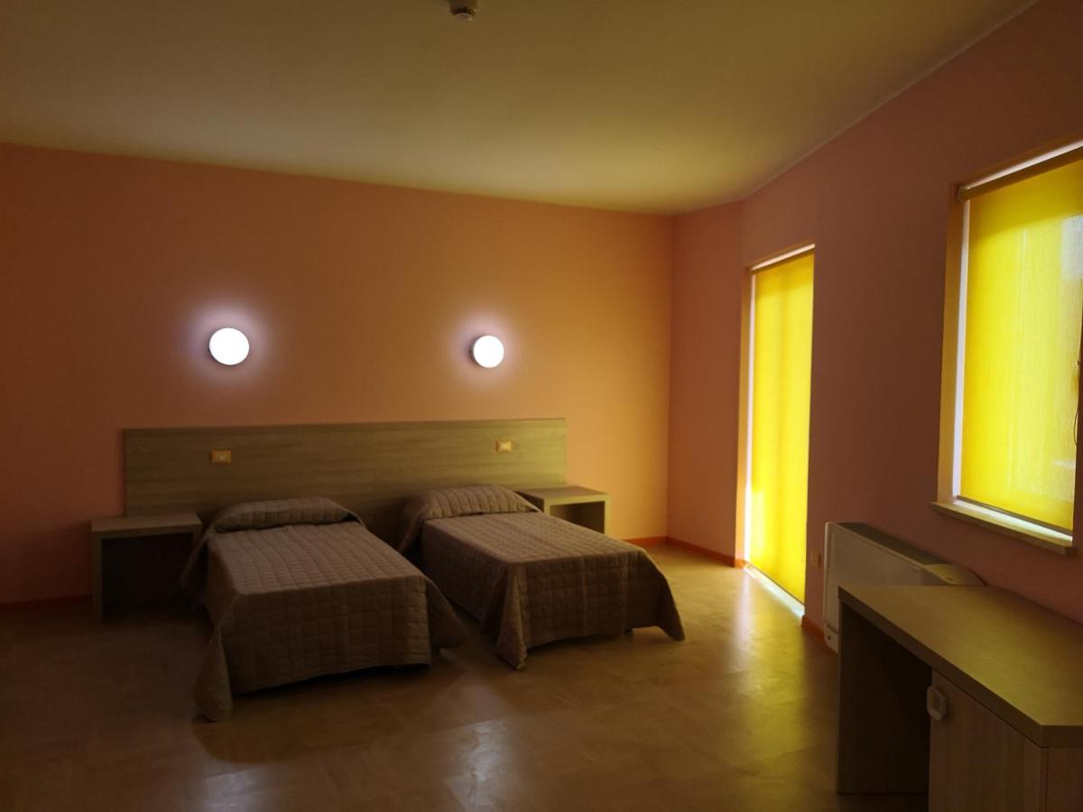 Hotel Clodi Ascoli Piceno Luaran gambar